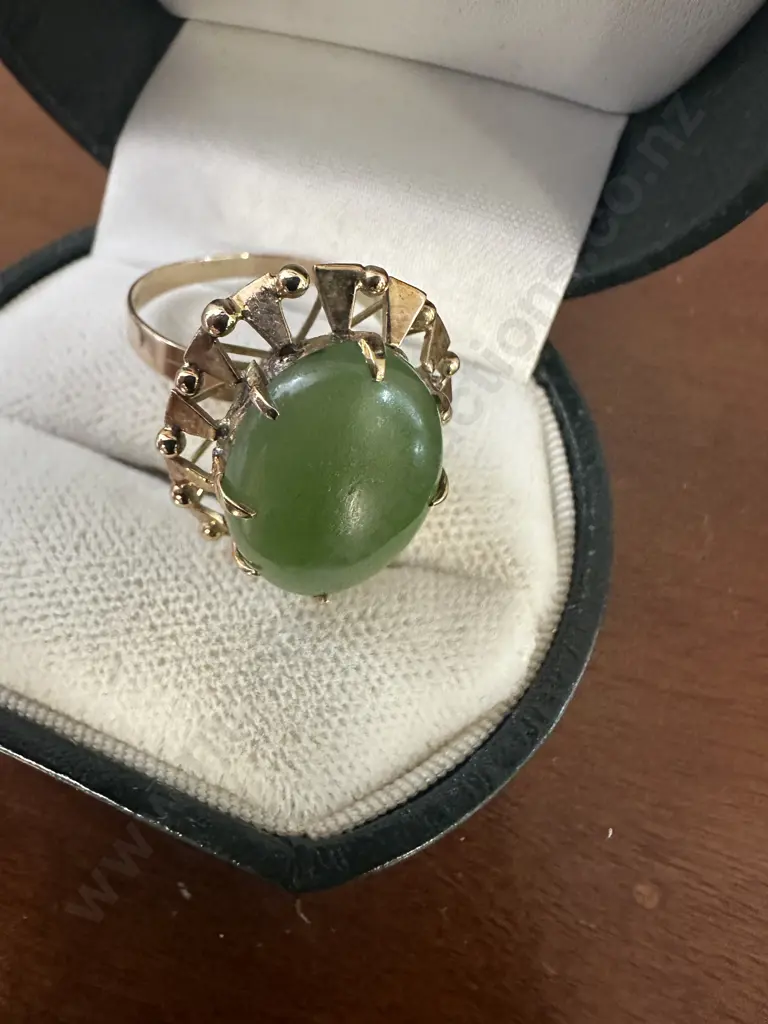Ladies 14k Oval Greenstone Ring Image 1++