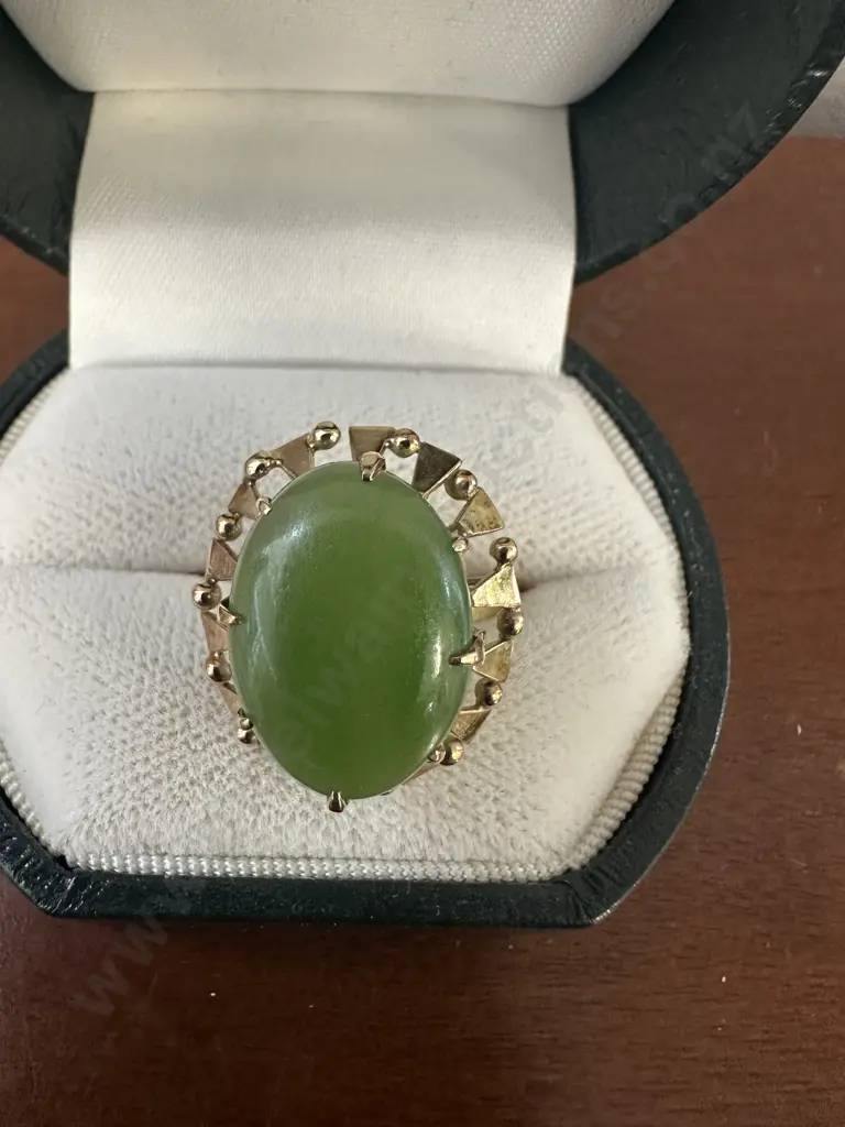 Ladies 14k Oval Greenstone Ring Image 1++