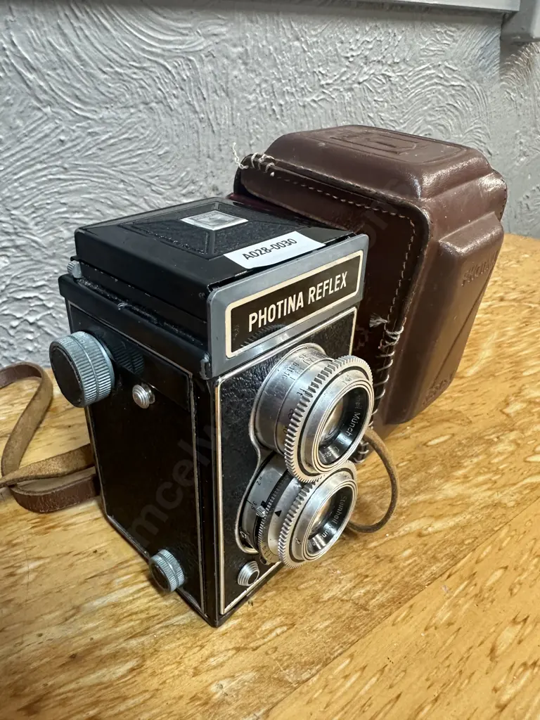Vintage Rare 1950s Photovat Photina Reflex Twin Lens Camera With Original Case Image 1++