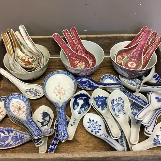 Wooden Box Assorted Chinese Soup Spoons & Bowls