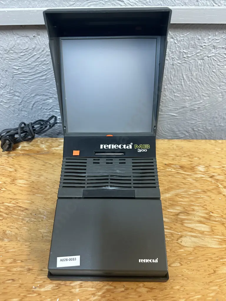 Reflecta MB 300 Lighted 35m Slider Viewer With 6" Screen & Storage,1980s Germany Image 1++