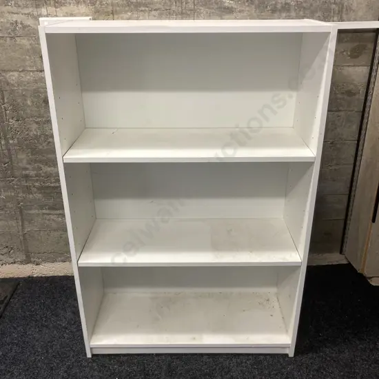 White Shelf Unit With 2 Adjustable Shelves. H121 W80 D30cm Sold With 28