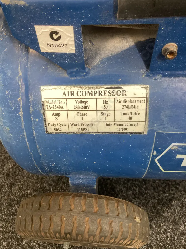 TradeAir Air Compressor - Model TA-2540A 274L/Min Image 1++
