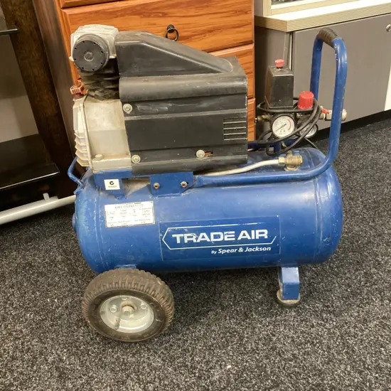 TradeAir Air Compressor - Model TA-2540A 274L/Min