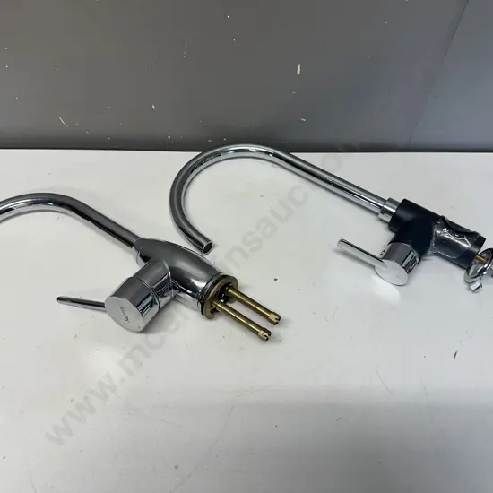 Pair of Taps Includes Aquatica