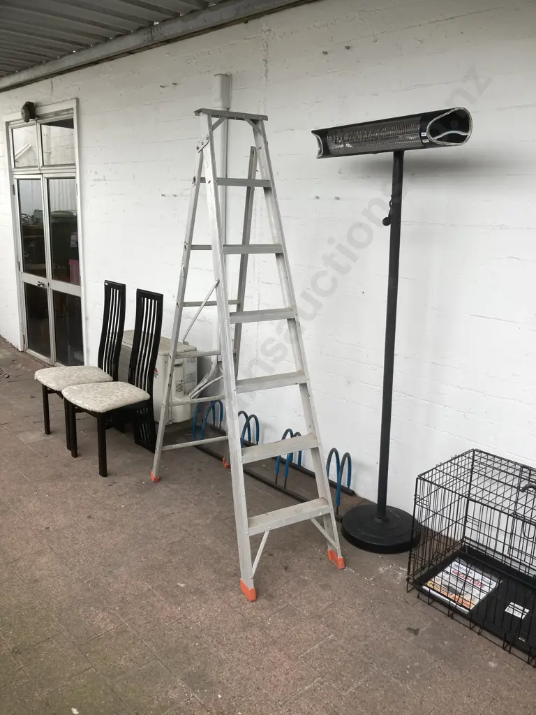Walker Stepladder, 6 Step. H2.1m Image 1++