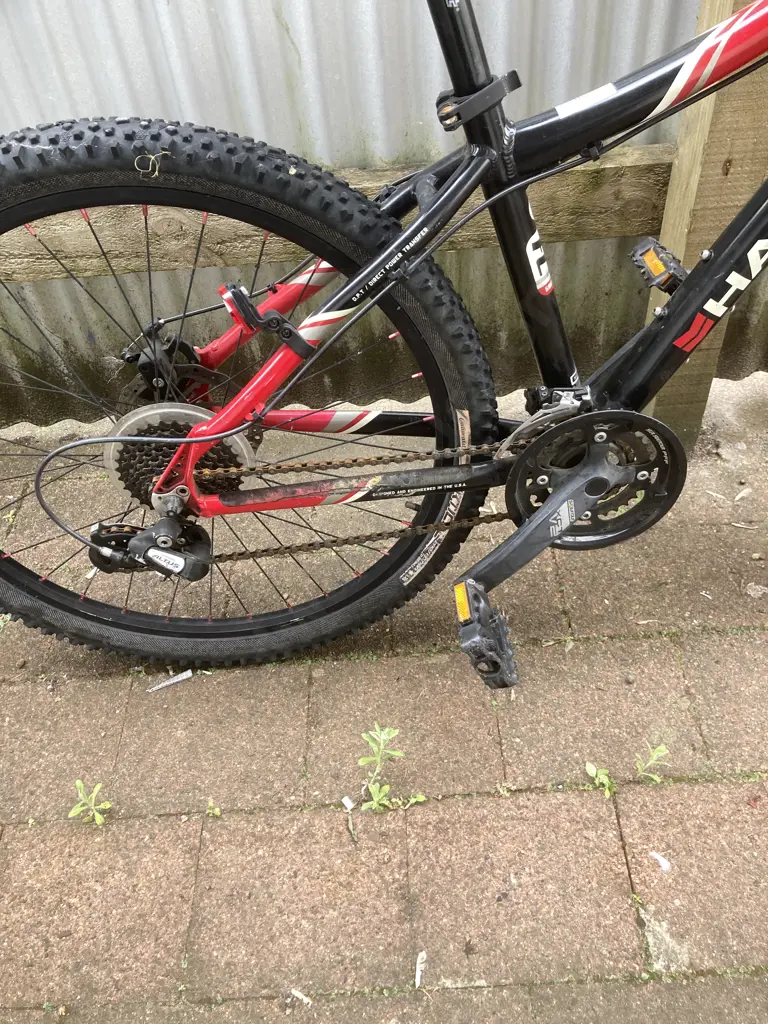 Haro FLTwo Mountain Bike - Black / Red / White Image 1++