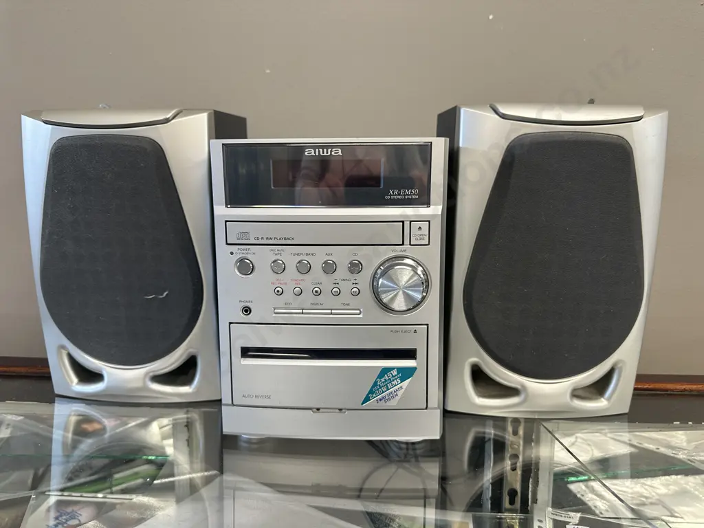 Aiwa XR-EM50 Cd Stereo System (No Remote) Image 1++