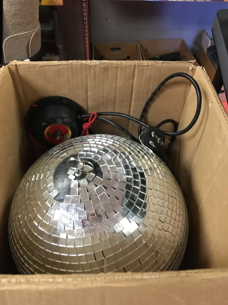 Mirror Disco Ball Image 1++