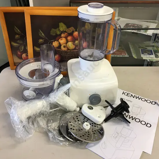 Kenwood Multi Pro Foodprocessor Model FDP64 With Attachments & Meal Trays