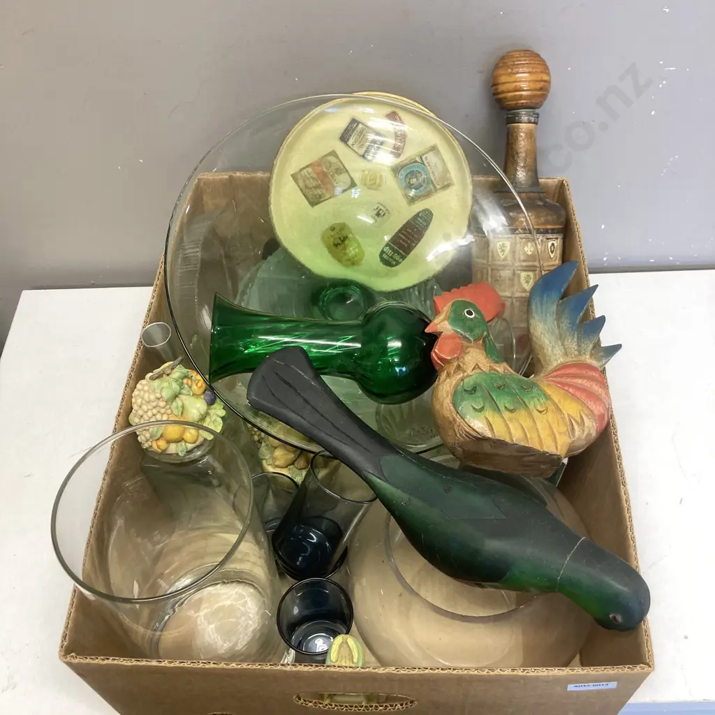 Box Lot Glass Ware & Wooden Ware Image 1++