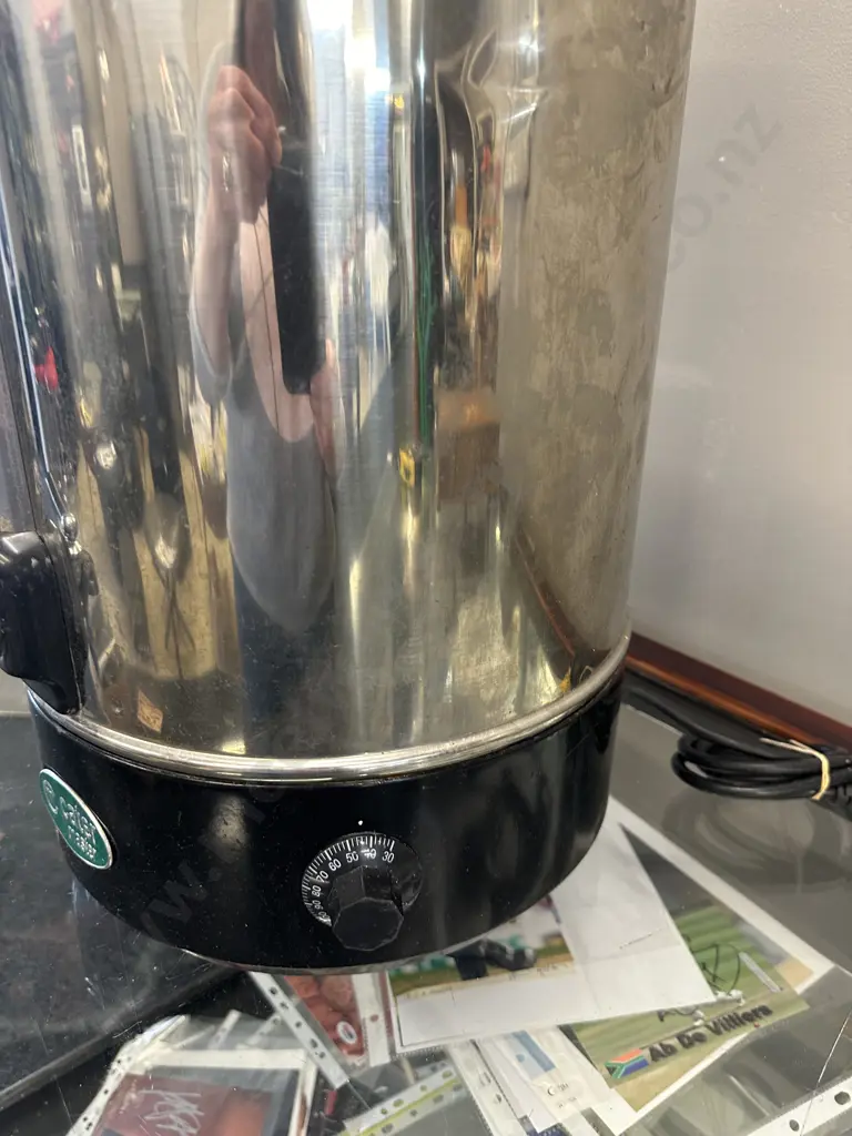 Cater Master Urn Image 1++