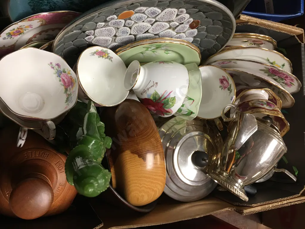 Assorted China, Wooden Ware Etc Image 1++