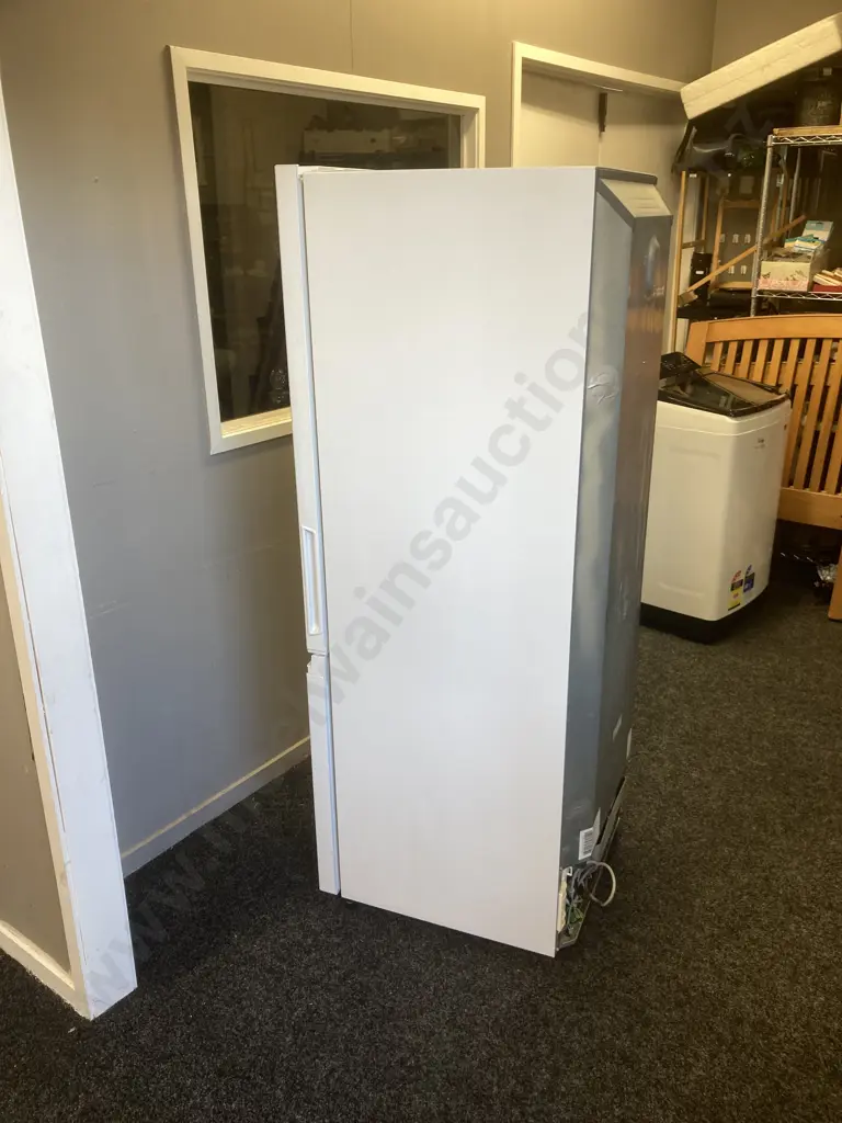 Westinghouse 335L Bottom Mount Fridge Freezer - White. Model WBB3400WG Image 1++