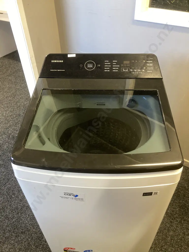 Samsung 6kg Top Load Washing Machine, White, With BubbleWash & Digital Inverter Technology. Model WA60CG4545BW Image 1++