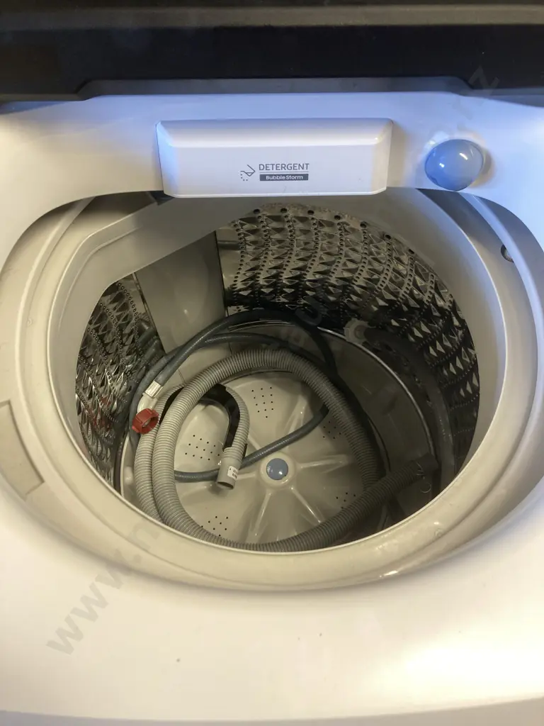 Samsung 6kg Top Load Washing Machine, White, With BubbleWash & Digital Inverter Technology. Model WA60CG4545BW Image 1++