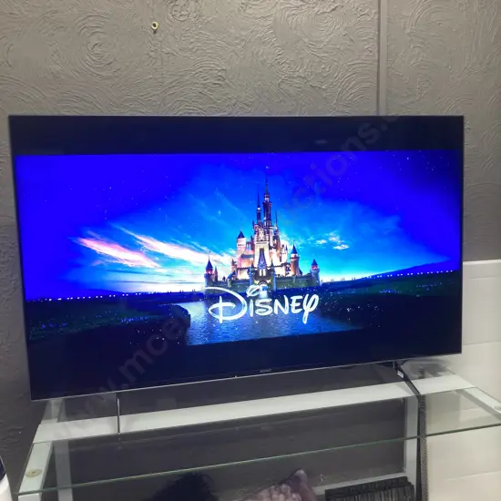 Sony 55" Bravia  4k LED LCD TV With Remote Control (May 2020), Model KD-55X9500H