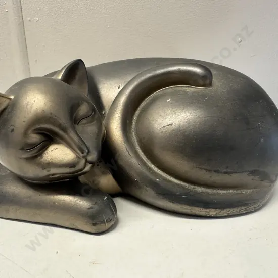 Decorative Cat Sculpture H11, W24cm.