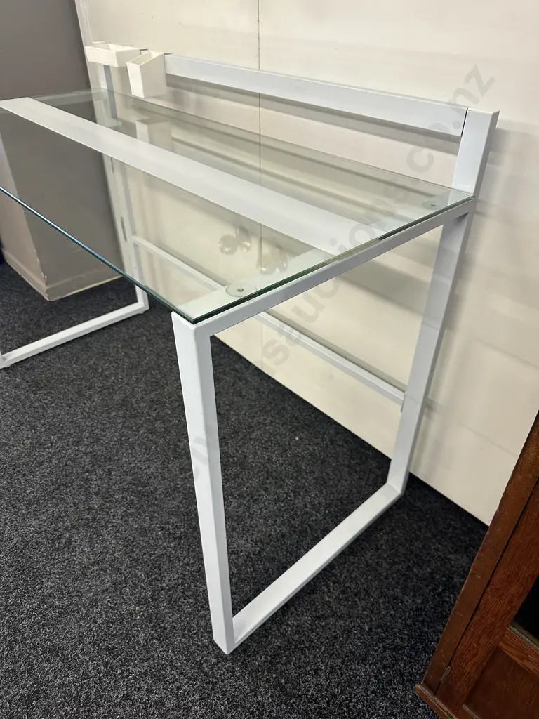 White Metal Framed Desk With Glass Top. H86 W120 D55cm Image 1++