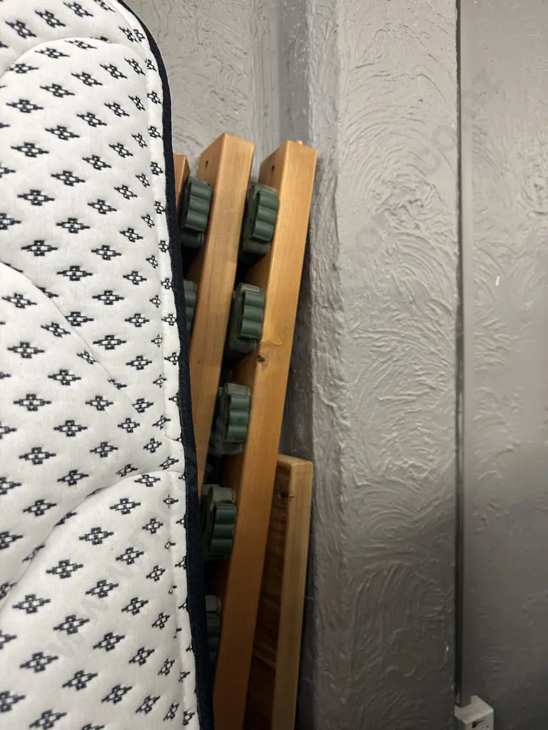 Rimu Queen Flexi Slat Bed With a Sleepyhead Serenity Essence Mattress Image 1++