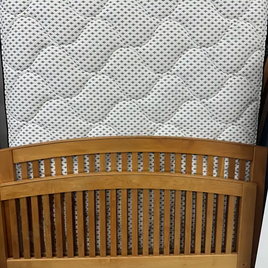 Rimu Queen Flexi Slat Bed With a Sleepyhead Serenity Essence Mattress