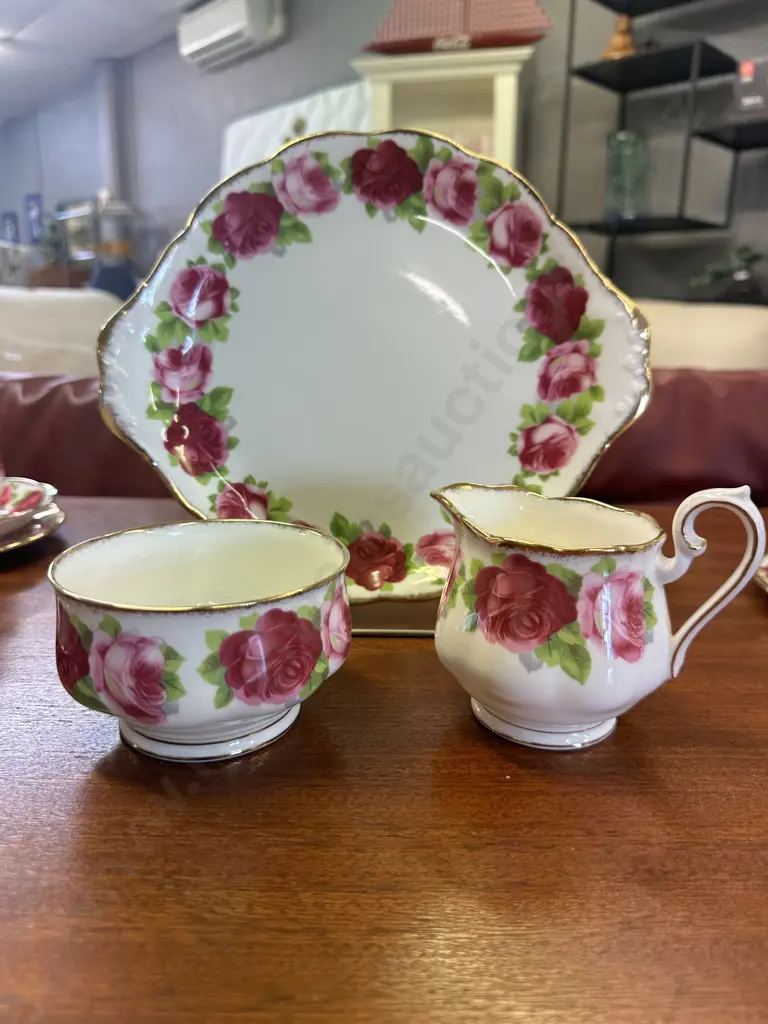 Vintage Royal Albert Old English Rose  - Cake Plate, 26.5cm With Creamer & Sugar Bowl Image 1++
