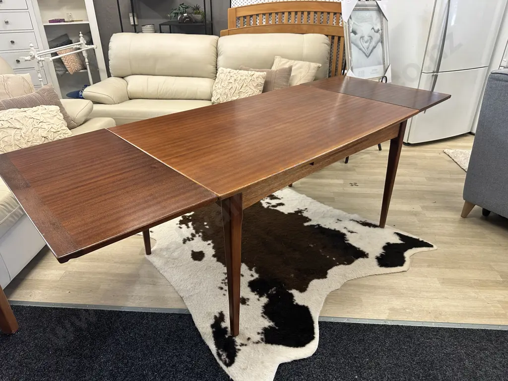 Mid Century Extn Dining Table (H73 W130 / 220 D81cm) With 6 Red Leather Effect Upholstered Chairs Image 1++