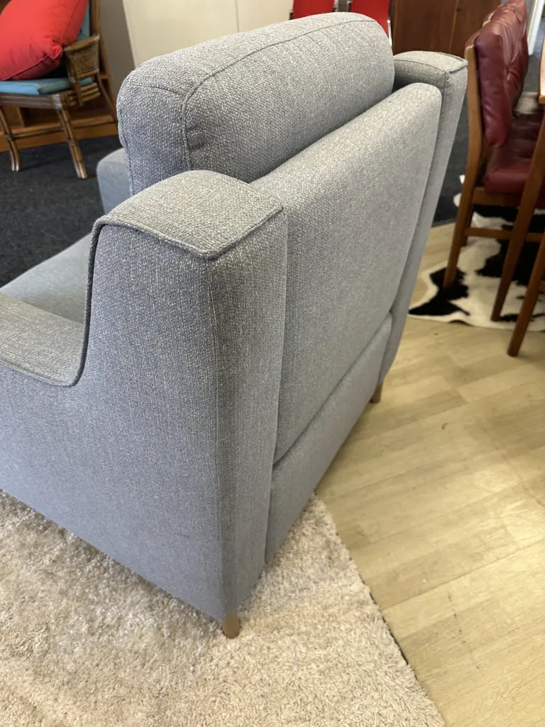 Light Grey Fabric Electric Recliner Chair With USB Charging. White Wash Timber Feet Image 1++