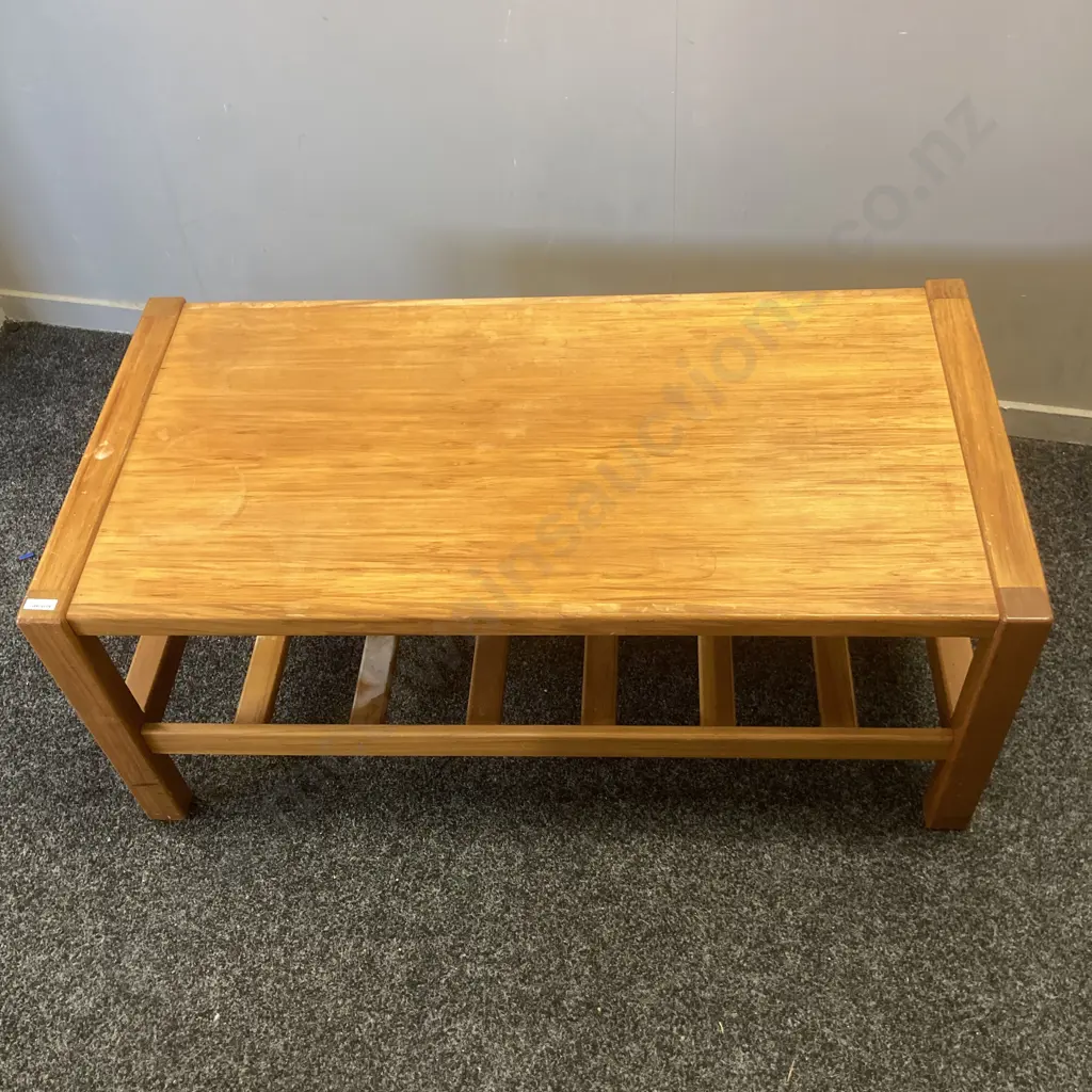 Rimu Coffee Table With Slatted Undershelf. H42 W100 D50cm Image 1++