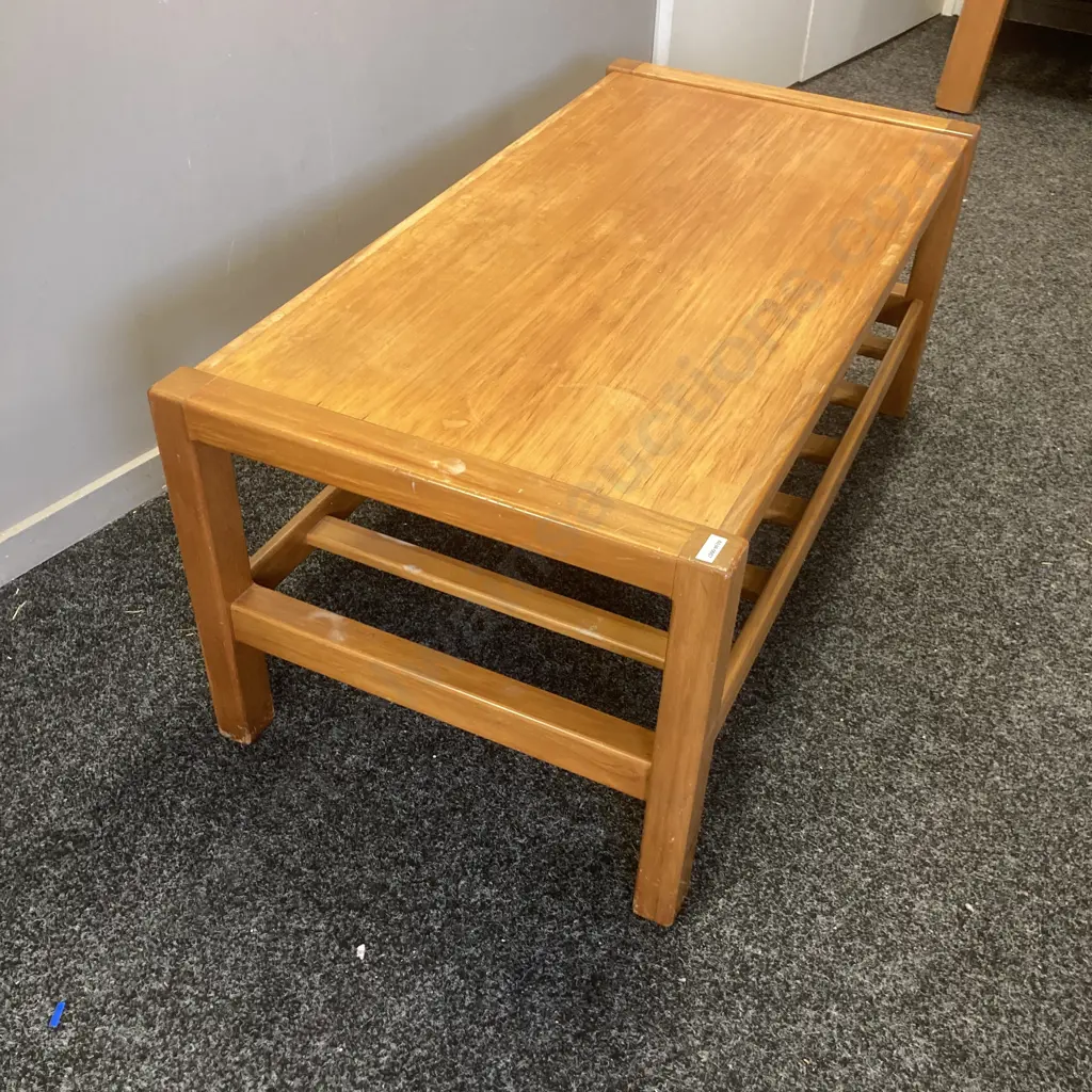 Rimu Coffee Table With Slatted Undershelf. H42 W100 D50cm Image 1++