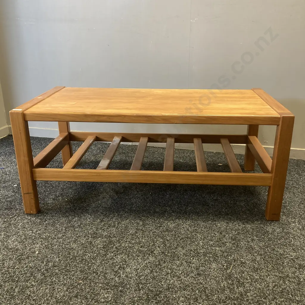Rimu Coffee Table With Slatted Undershelf. H42 W100 D50cm Image 1++
