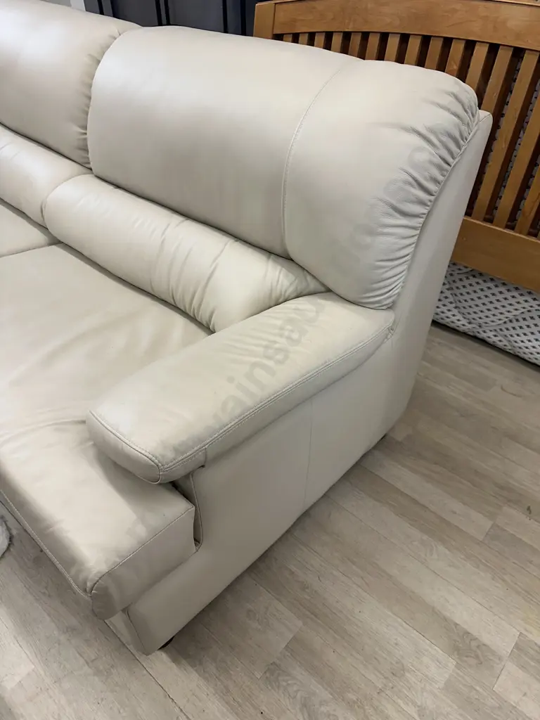 Danske Mobler Cream Leather 3 Seater & 2 Seater Lounge Suite Image 1++