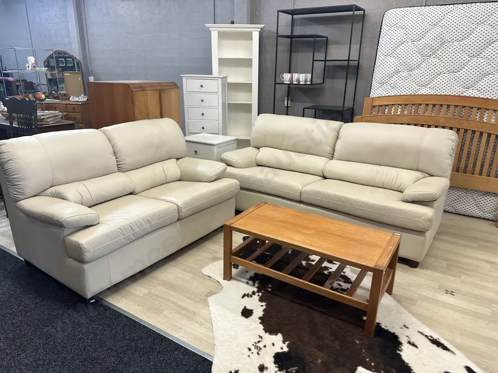 Danske Mobler Cream Leather 3 Seater & 2 Seater Lounge Suite Image 1++