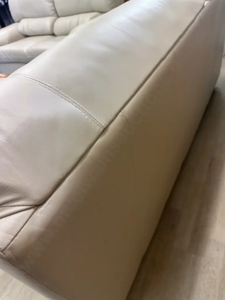 Danske Mobler Cream Leather 3 Seater & 2 Seater Lounge Suite Image 1++
