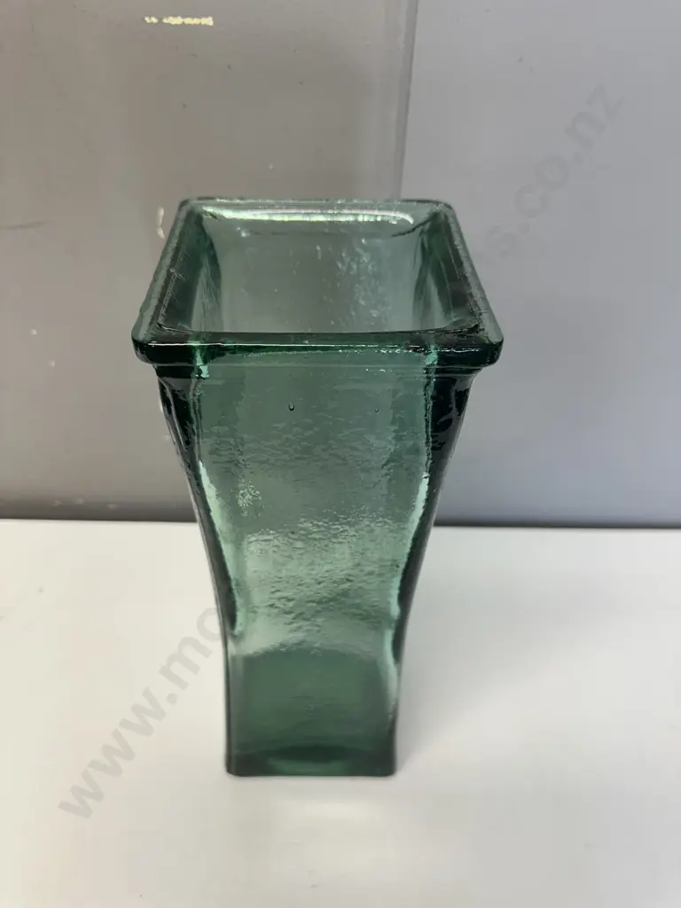 Vintage Thick Green Glass Vase H35cm. Image 1++