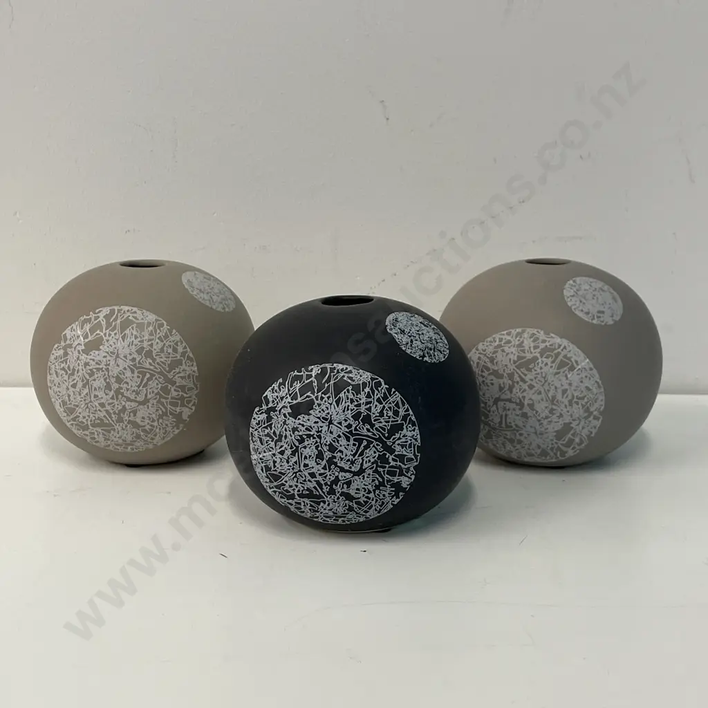 Three Modernist Sphere Shaped Vases: Two Sand coloured, one black Image 1++