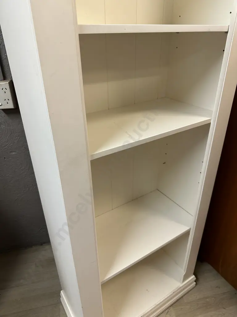 Freedom Furniture White Bookcase With 3 Adjustable & 1 Fixed Shelves. H190 W74 D37.5cm Image 1++