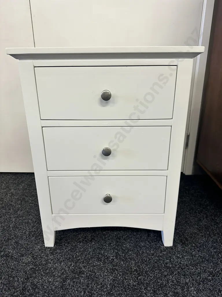 Freedom Furniture 3 Drawer White Bedside Unit, Brushed Pewter Knob Handles. H165 W50 D45cm Image 1++