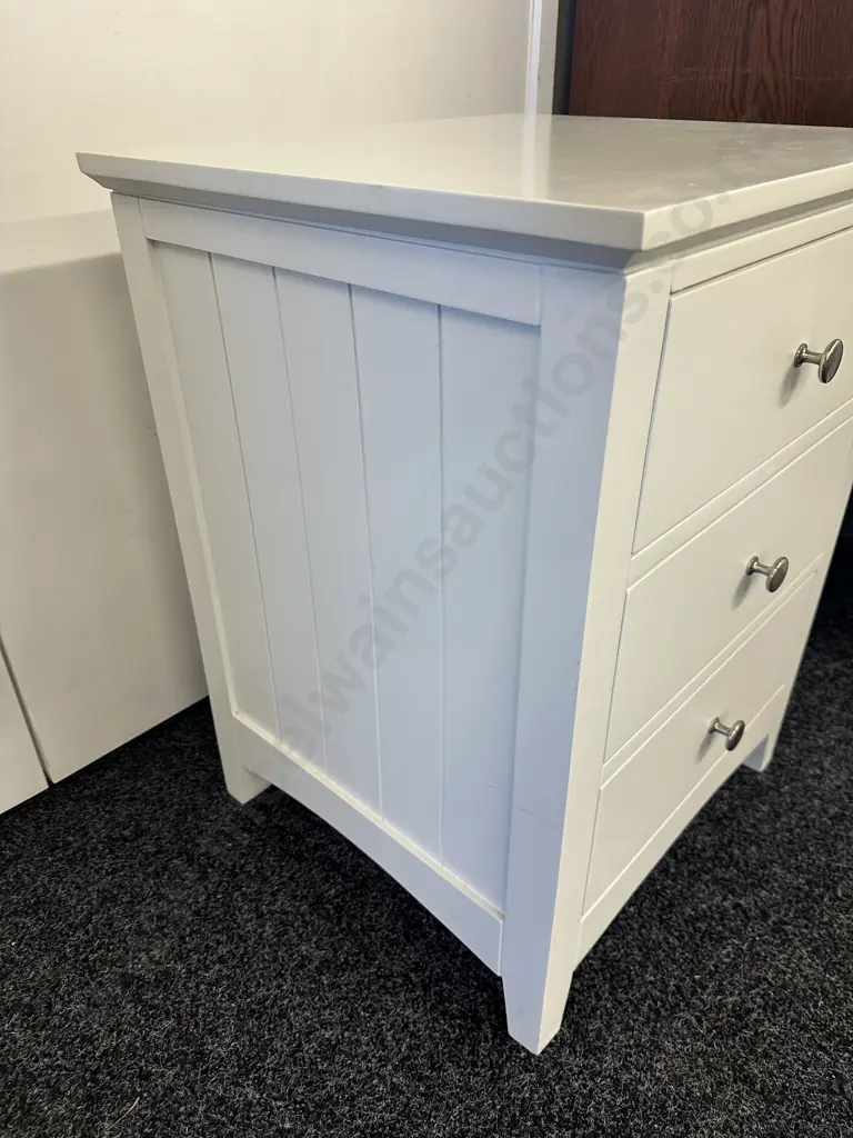Freedom Furniture 3 Drawer White Bedside Unit, Brushed Pewter Knob Handles. H165 W50 D45cm Image 1++