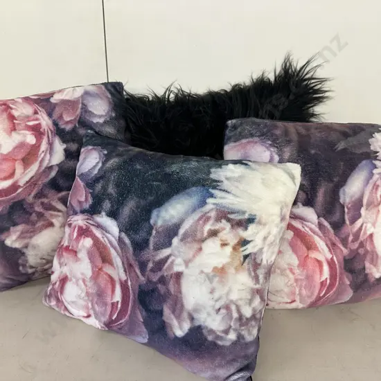 Selection Of Cushions Pink/Grey Floral Detail