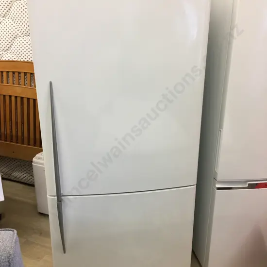 Fisher & Paykel E522B 510 Litre Active Smart Fridge Freezer, #AAQ795185