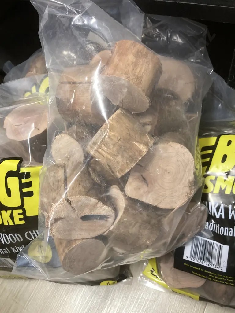 Big Smoke Manuka Wood Chunks - 4 x 7L Bags Image 1++