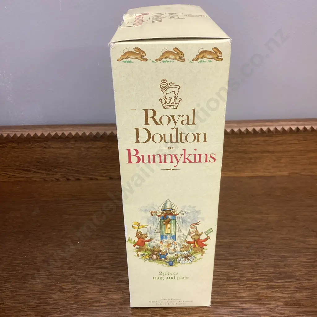 Royal Doulton Bunnykins Christening Plate & Mug 2-Piece Set Image 1++