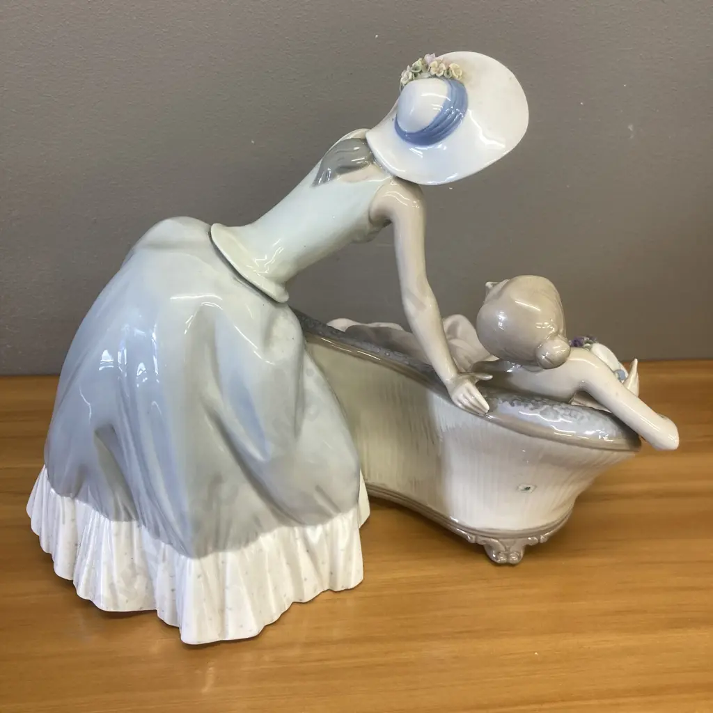 A Lladro Figure Group, Debutantes, # 5486, 28 x 21.5cm, Printed and Impressed Marks, Retired 1997, (As Found) Image 1++