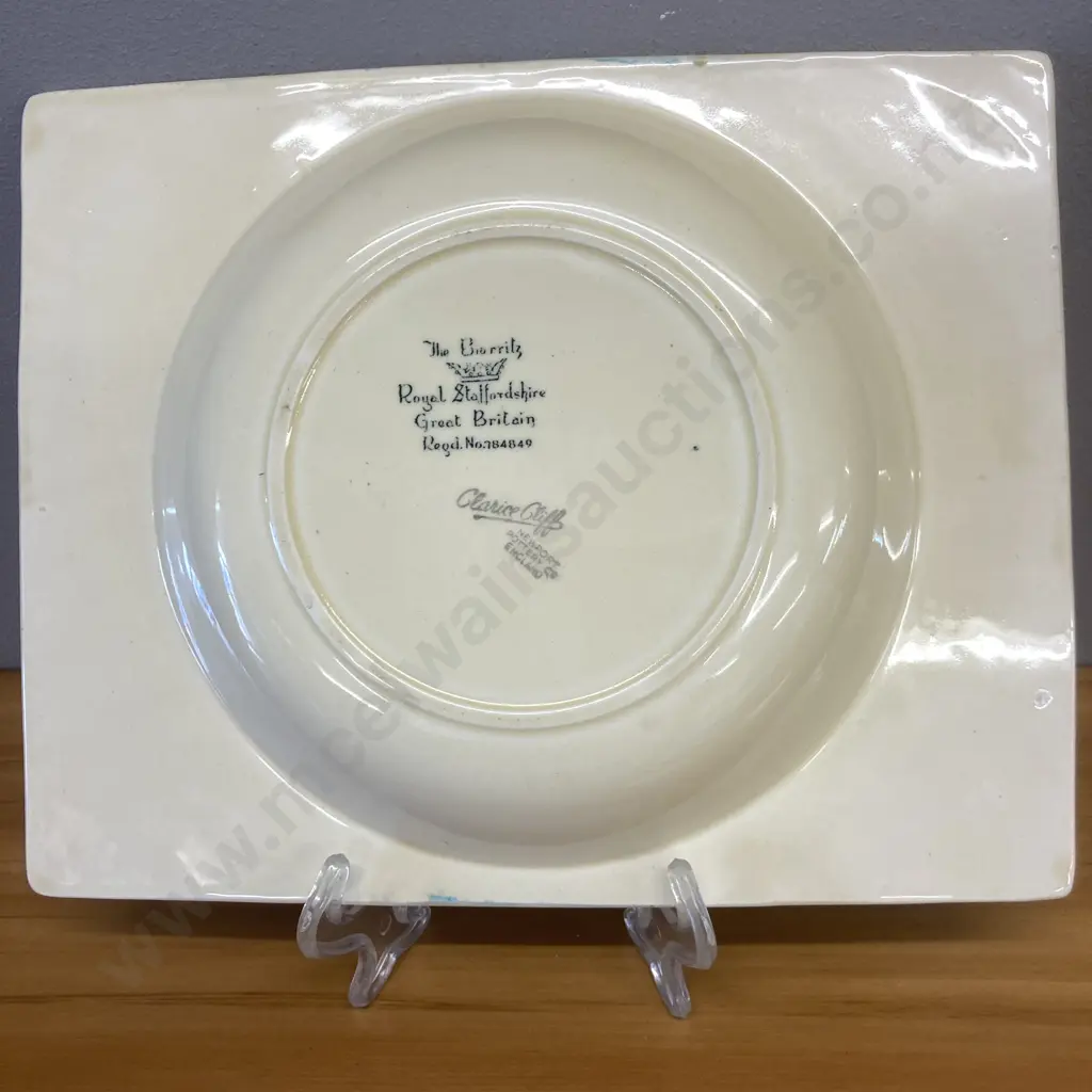 Clarice Cliff The Biarritz Royal Staffordshire Rectangular Plate, Spring Crocus 1930s. 21 x 26.5cm Image 1++