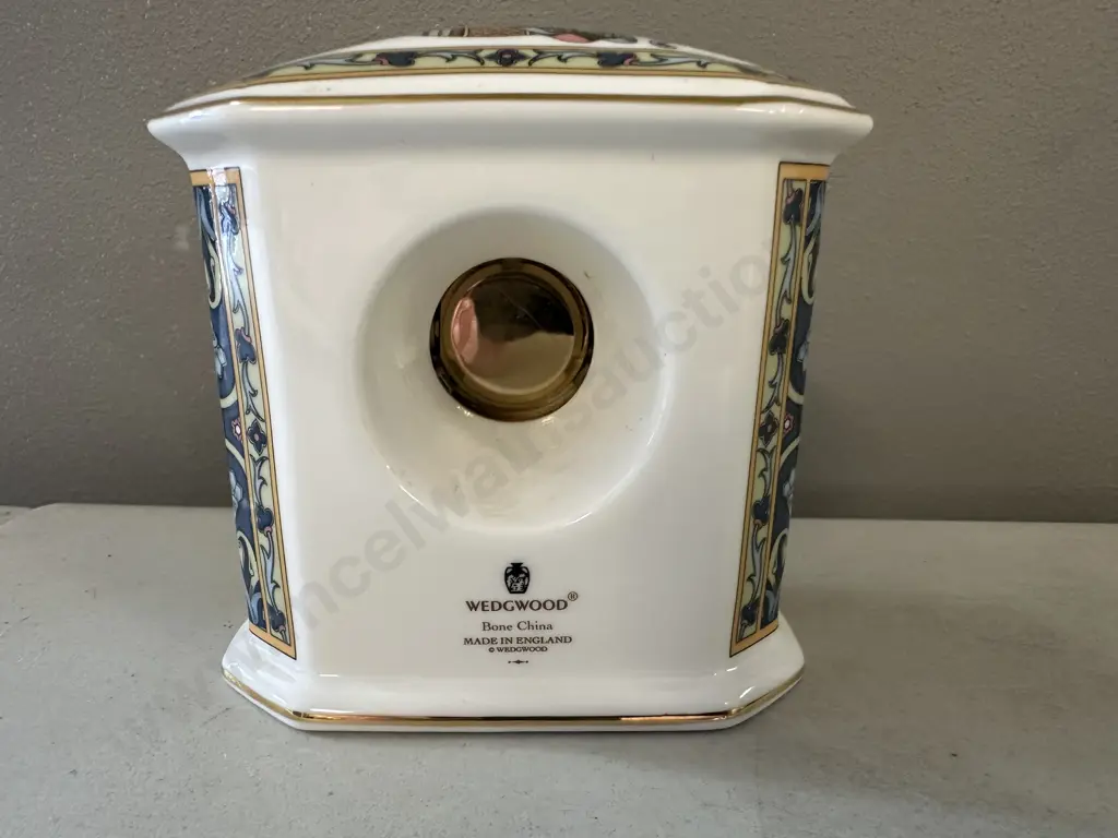 Wedgwood 'Blue Elephant' Clock Image 1++
