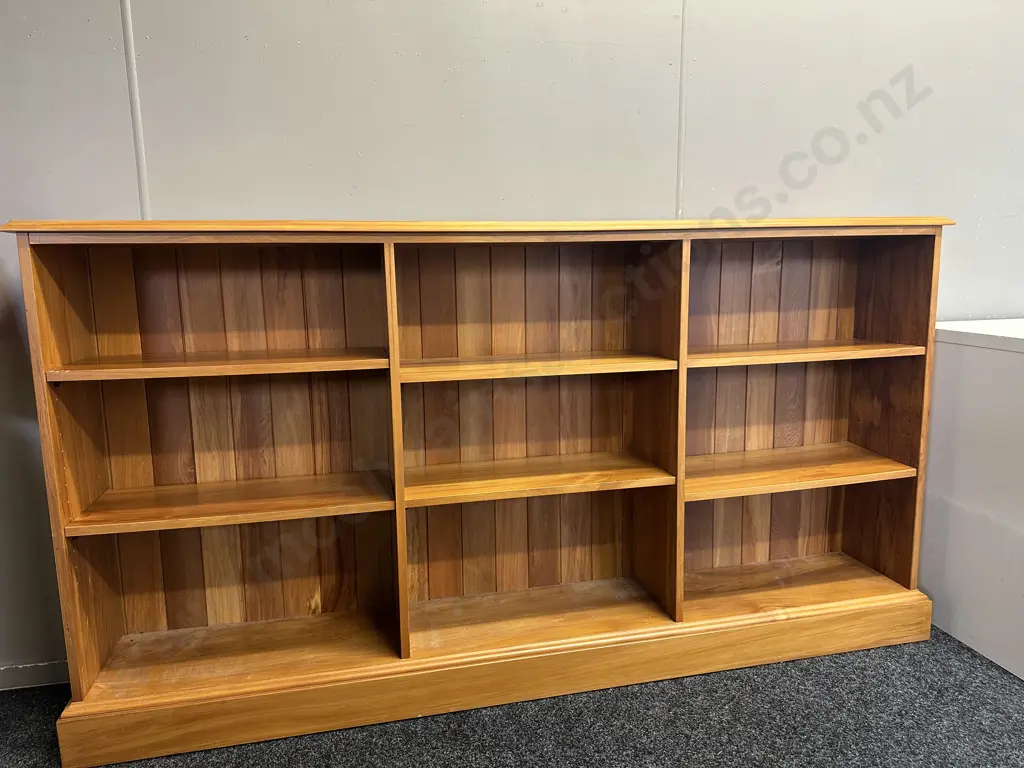 Ex Stephensons ValleyCraft Solid Rimu Bookcase With Tongue & Groove Back, 6 Adjustable Shelves. H101 W190 D28cm Image 1++