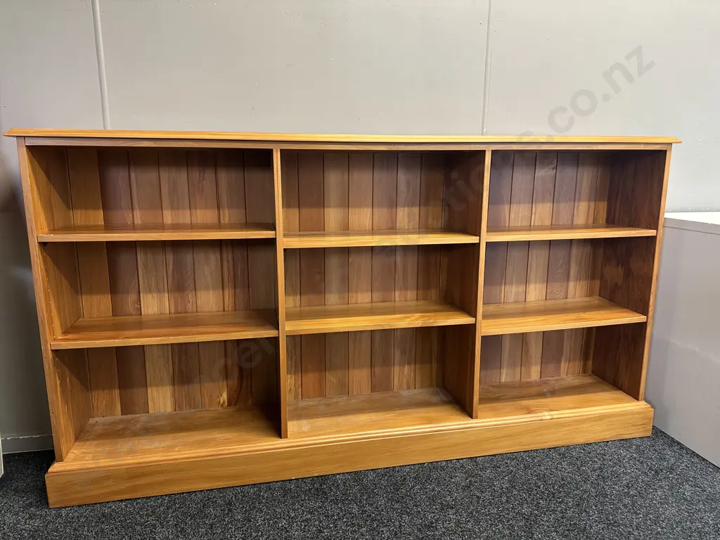 Ex Stephensons ValleyCraft Solid Rimu Bookcase With Tongue & Groove Back, 6 Adjustable Shelves. H101 W190 D28cm Image 1++