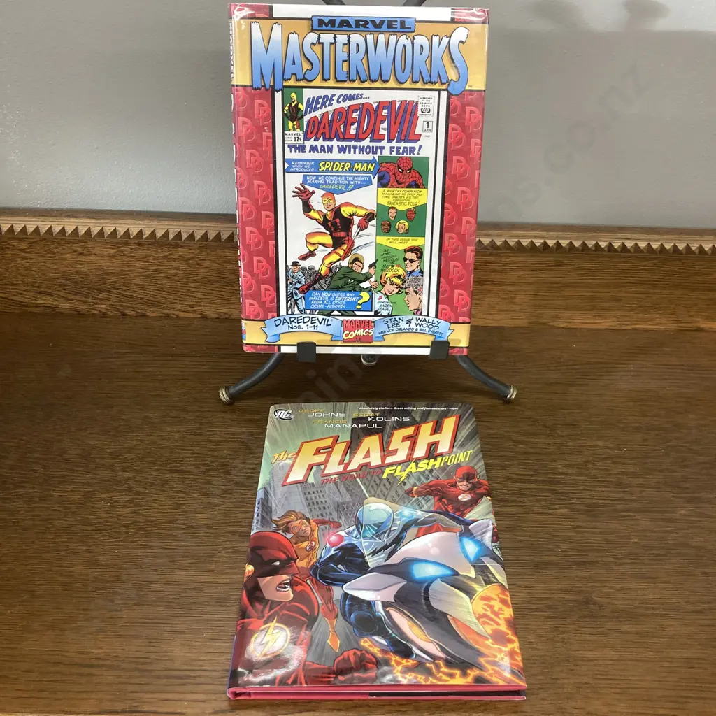 Marvel "Masterworks: Daredevil" Nos 1-11 H/c & The Flash The Road To Flashpoint 2011 H/c Image 1++