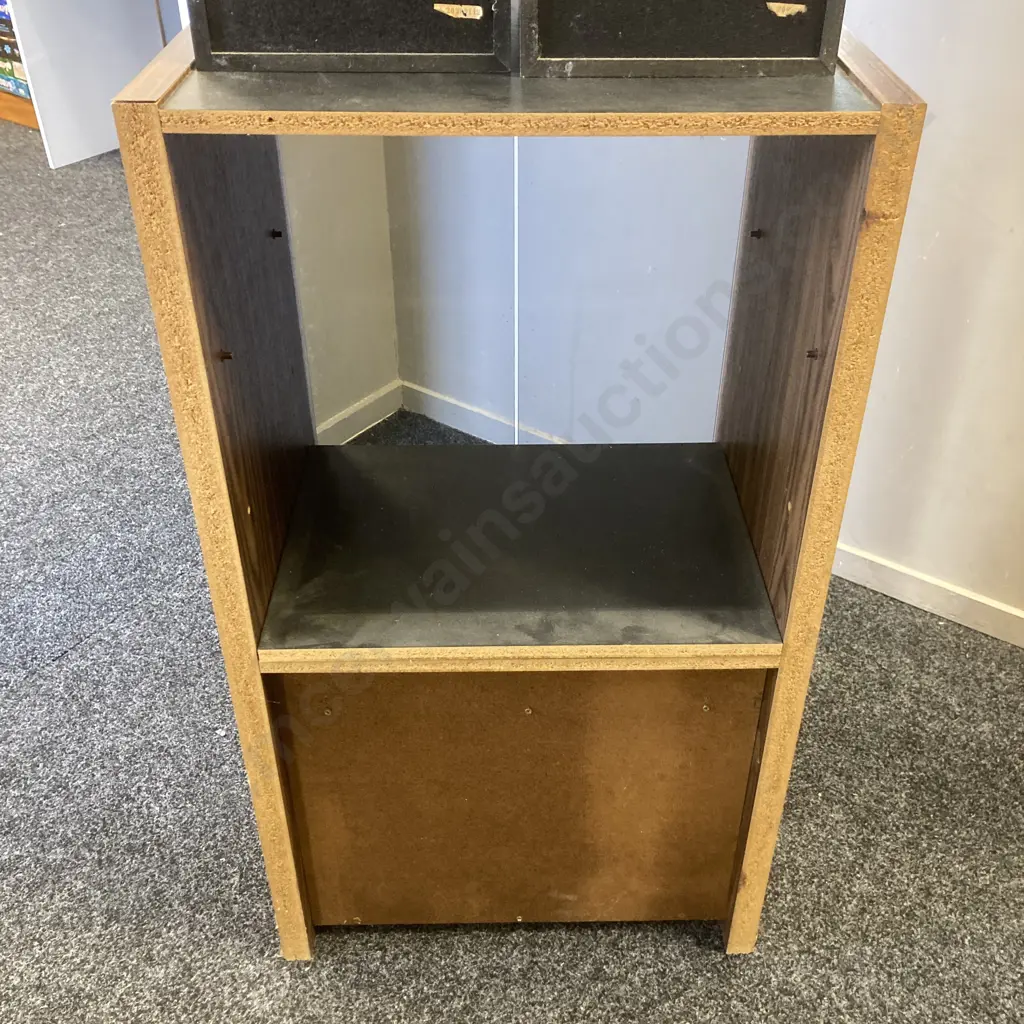 Pair of Sherwood DSS-260G Bookshelf Speakers - 50 Watts / 8 Ohms & Retro Fountain Stereo Cabinet With Glass Door Image 1++